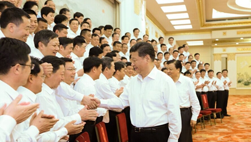 6月30日，党和国家领导人习近平、刘云山等在北京人民大会堂会见全国优秀县委书记。