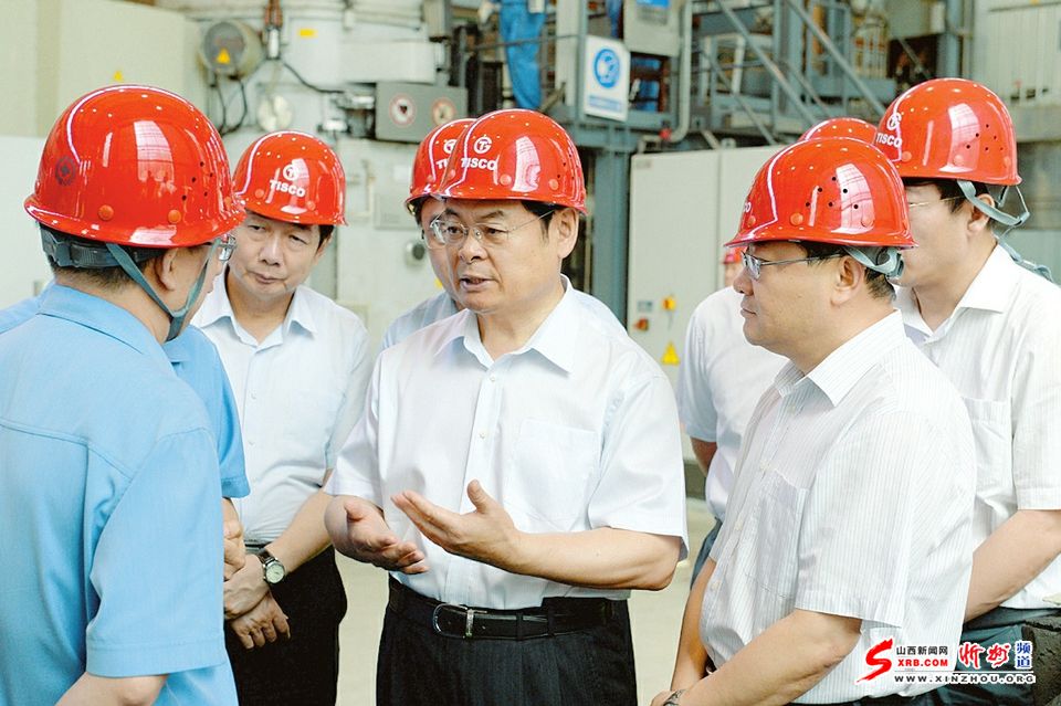 积极应对经济下行压力 提高科技创新全面创新水平