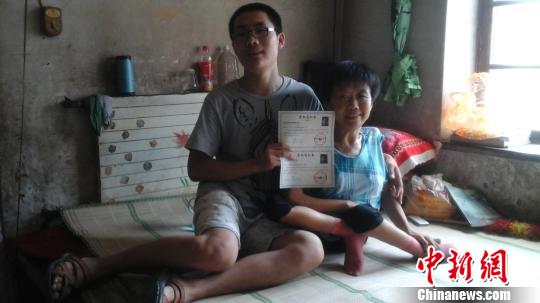 河北“90后”寒门学子的心声：一切都会好起来
