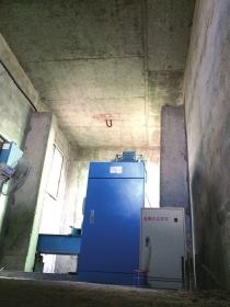 8月13日，株洲荷塘区裕丰佳苑小区968栋四单元顶楼的电梯控制室。
