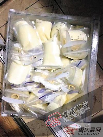 袖珍宝宝出生时仅900克 7位“奶妈”接力供奶